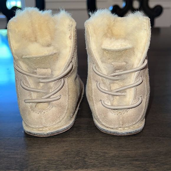 Baby Ugg Boots Like New Size Small Ugg Boots Boy Or Girl Ugg Boots - Picture 3 of 7